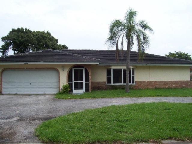 11003 Glenwood Dr, Pompano Beach, FL 33065