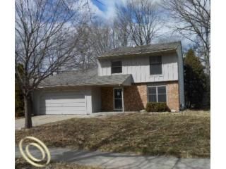 2735 Winter Dr, Troy, MI 48083