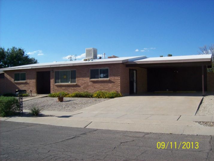 7541 E Fairmount Pl, Tucson, AZ 85715