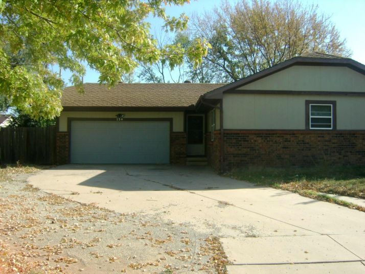 154 N Tracy St, Wichita, KS 67212