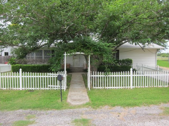 1021 Walnut St, Royse City, TX 75189