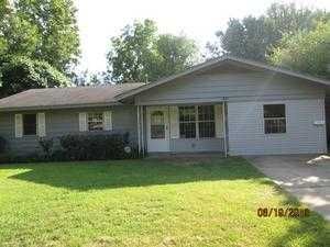 1402 Bailey Dr, Pine Bluff, AR 71601