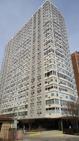 3900 N Lake Shore Dr Apt 2c, Chicago, IL 60613