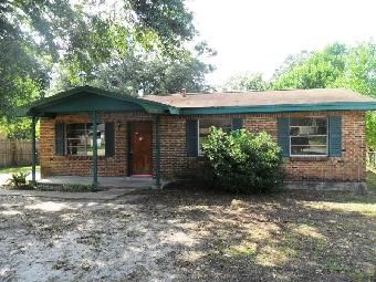 5861 Avondale Rd, Pensacola, FL 32526