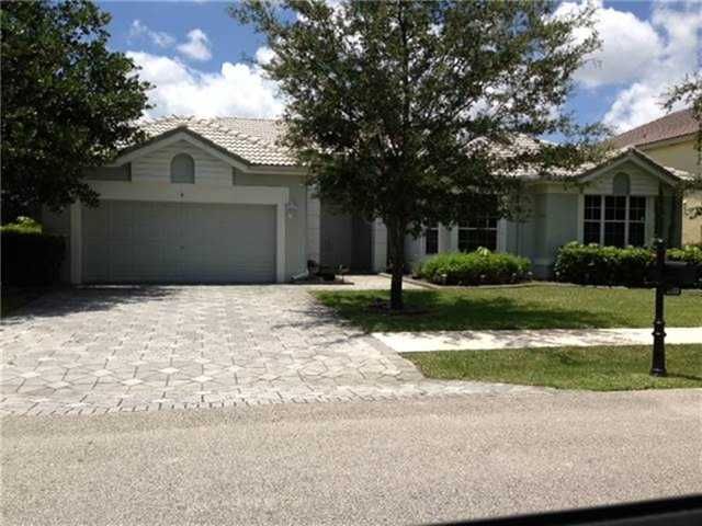 3963 W LAKE ESTATES DR, Fort Lauderdale, FL 33328