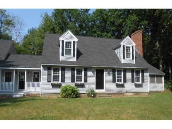 118 Pond View Dr, Auburn, NH 03032