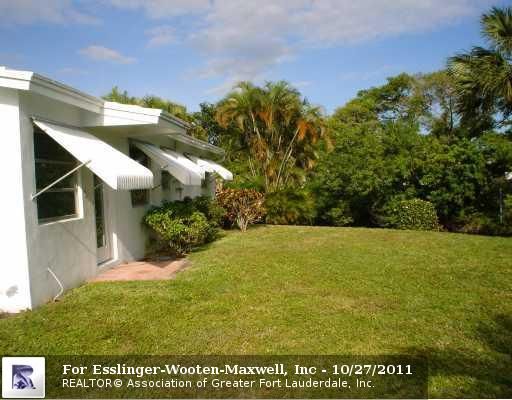 2400 EMERSON CR # 182, Hollywood, FL 33021