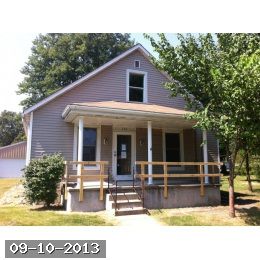 229 Water St, Staunton, IL 62088