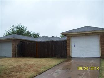 6600 6602 S Creek Dr, Fort Worth, TX 76133