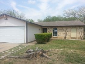 334 Springwillow Rd, Burleson, TX 76028