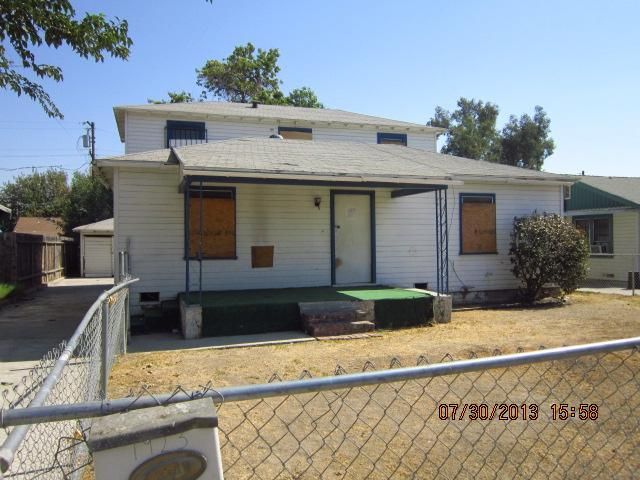 1923 Rose Marie Dr, Bakersfield, CA 93304