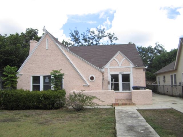 1339 Hicks Ave, San Antonio, TX 78210