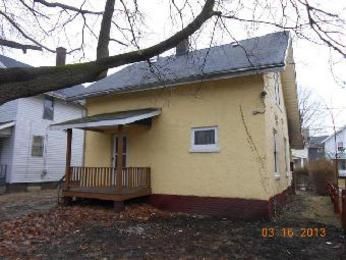 2207 4th St North East, Canton, OH 44704