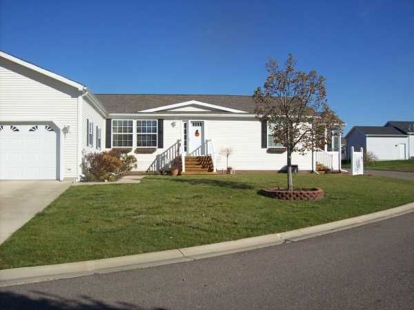 11089 Wood Run Circle, South Lyon, MI 48178