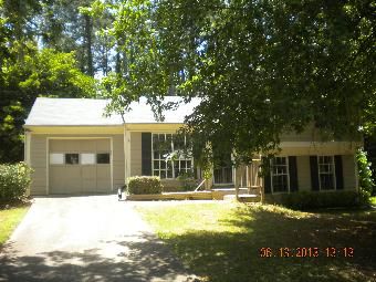 1348 Mill Lake Cir, Stone Mountain, GA 30088