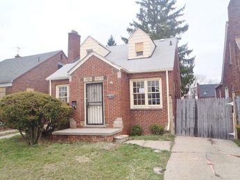 13646 Mecca St, Detroit, MI 48227