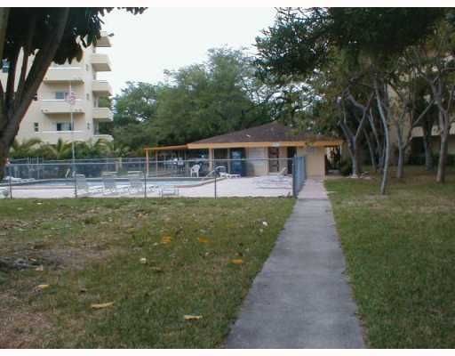 4121 STIRLING RD # 308, Fort Lauderdale, FL 33314