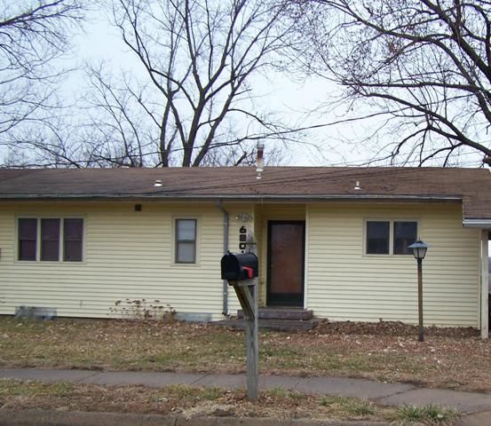 6801 Sw Crestwood, Topeka, KS 66619