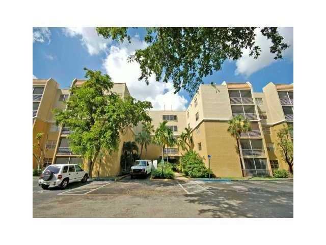 6940 MIAMI GARDENS DR # 1-321, Hialeah, FL 33015