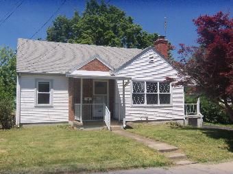 942 S Monroe St, Xenia, OH 45385