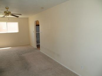 5105 Kayenta Dr, Farmington, NM 87402