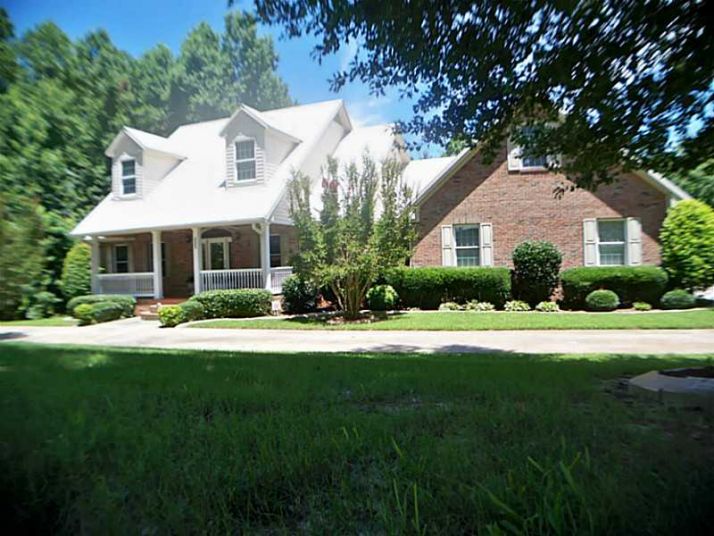 6051 Wade Orr Road, Flowery Branch, GA 30542