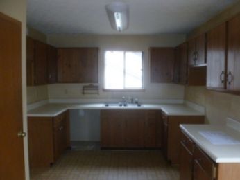 4330 Woodcrest Ct, Stone Mountain, GA 30083