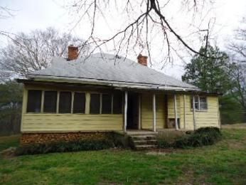 801 Richards Rd NE, White, GA 30184