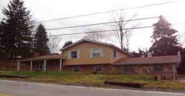 735 Sunflower Rd, Rochester, PA 15074