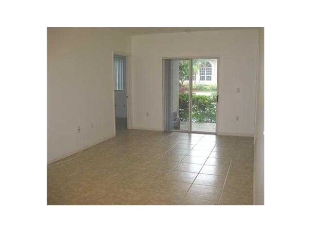 3271 SABAL PALM MNR # 107, Hollywood, FL 33024