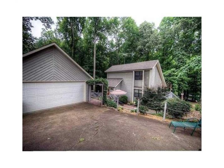 364 Indian Cove Drive, Dawsonville, GA 30534