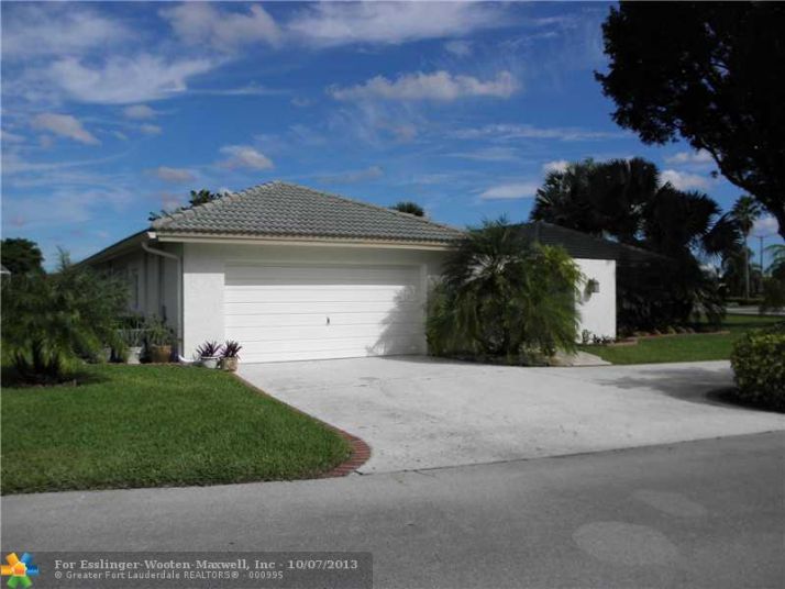 6001 Royal Poinciana Ln, Fort Lauderdale, FL 33319