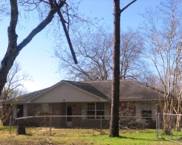 318 County Rd 294, Alvin, TX 77511