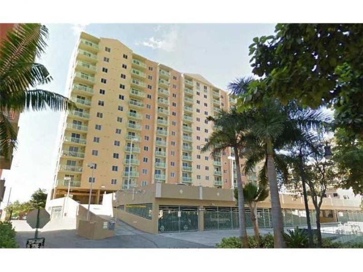 3500 CORAL WY # 508, Miami, FL 33145