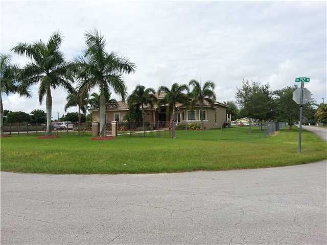 24400 SW 212 AV, Homestead, FL 33031