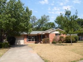 10469 Lanshire Drive, Dallas, TX 75238