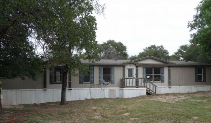 270 Michael Rd, Poteet, TX 78065