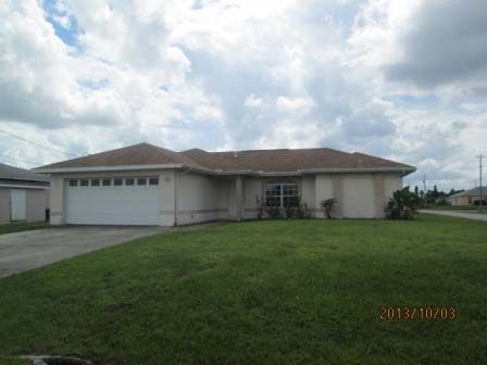 4119 11th St W, Lehigh Acres, FL 33971