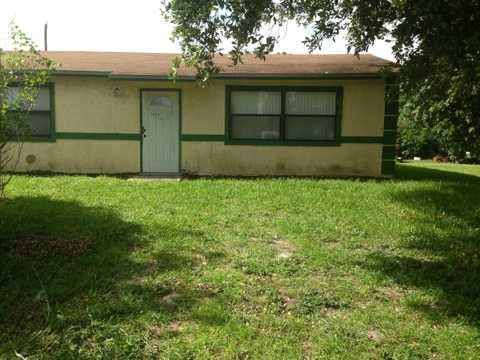 1029 Mississippi Ave, Clewiston, FL 33440