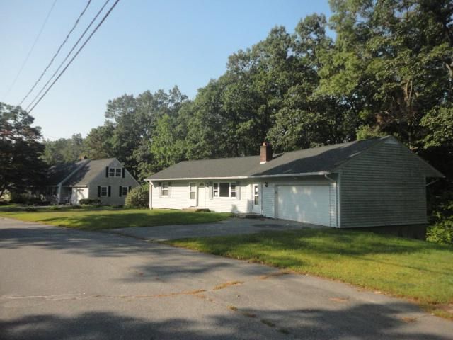 40 Longview Terrace, Methuen, MA 01844