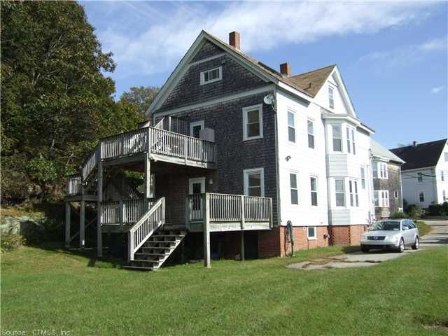 9 South St, Stonington, CT 06378