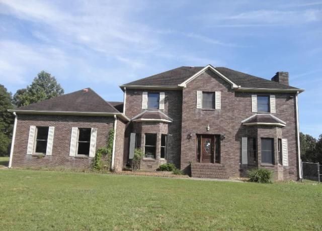 232 River Bend Dr, Jasper, TN 37347