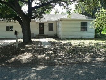 1012 Oleander Dr, Alice, TX 78332