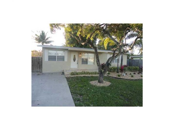 2010 SW 98TH TE, Hollywood, FL 33025