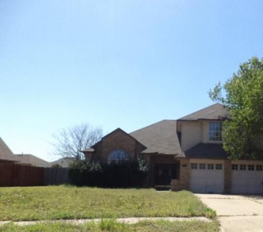 521 Mercer St, Grand Prairie, TX 75052