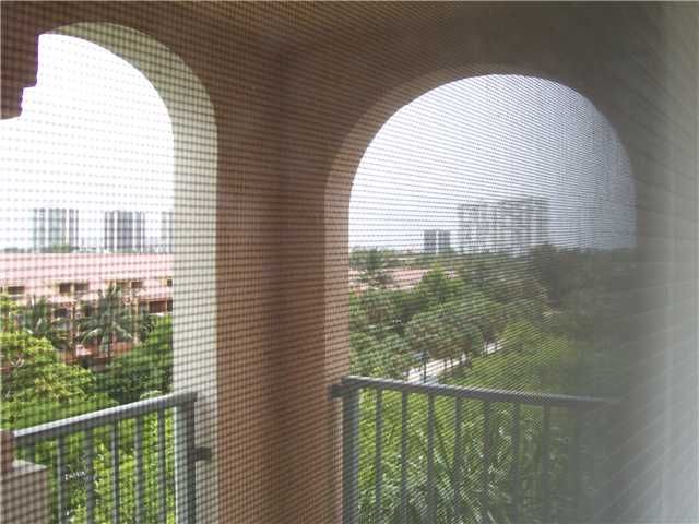 19501 E Country Club Dr # 9607, Miami, FL 33180