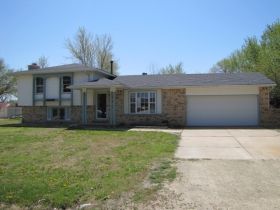 3503 W Chitwood St, Wichita, KS 67217