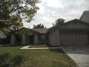 631 Roadrunner Dr, Patterson, CA 95363