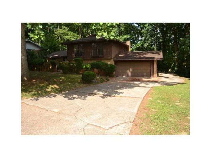 2312 Sterling Ridge Rd, Decatur, GA 30032