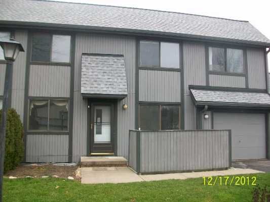 34942 N Turtle Trl Apt B, Willoughby, OH 44094